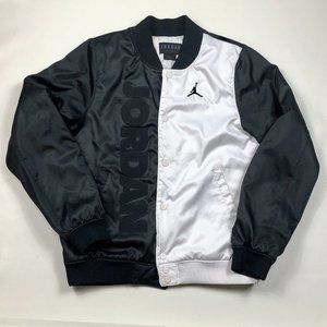 Air Jordan Sportswear Legacy AJ 11 Mens Jacket Satin Snap Front BQ0171-100 Small